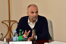 &lt;p&gt;Boris Raonić&lt;/p&gt;