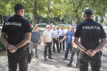 &lt;p&gt;protest radnika sa sjevera ispred ustavnog suda&lt;/p&gt;