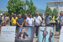 &lt;p&gt;Sa protesta ispred Kuće fudbala&lt;/p&gt;