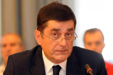 &lt;p&gt;dejan perunicic&lt;/p&gt;