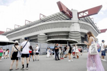 &lt;p&gt;Stadion ”San Siro”&lt;/p&gt;