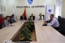 &lt;p&gt;AMbasadorka Amerike u posjeti Policijskoj akademiji&lt;/p&gt;