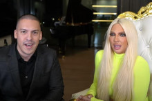 &lt;p&gt;Baka Prase i Jelena Karleuša&lt;/p&gt;