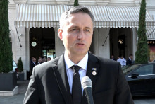 &lt;p&gt;Denis Bećirović, BiH&lt;/p&gt;