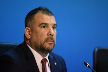&lt;p&gt;Dragan Krapović&lt;/p&gt;