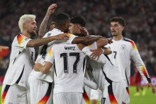 &lt;p&gt;epa11592283 Florian Wirtz of Germany celebrates with teammates after scoring the 3-0 goal during the UEFA Nations League group C soccer match between Germany and Hungary in Duesseldorf, Germany, 07 September 2024. EPA-EFE/CHRISTOPHER NEUNDORF&lt;/p&gt;