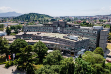 &lt;p&gt;Klinički centar&lt;/p&gt;