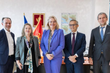 &lt;p&gt;Ministarka saobraćaja sa ambasadorkom Francuske&lt;/p&gt;