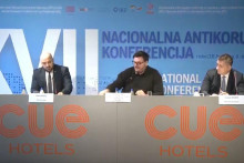 &lt;p&gt;SA KONFERENCIJE&lt;/p&gt;