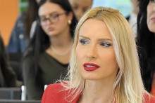 &lt;p&gt;Ivana Vojinović&lt;/p&gt;