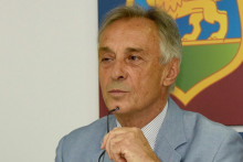 &lt;p&gt;Miodrag Lekić&lt;/p&gt;