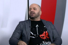 <p>PREDRAG ZEČEVIĆ</p>