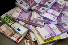 &lt;p&gt;Odlilo se 59,59 miliona EUR&lt;/p&gt;