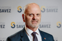 &lt;p&gt;Esad Šainović&lt;/p&gt;