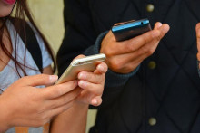 &lt;p&gt;Mobilni telefoni&lt;/p&gt;