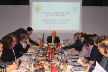 &lt;p&gt;Bjeković sa predstavnicima diplomatskog kora&lt;/p&gt;