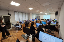 &lt;p&gt;MF obučava računovođe za samostalno korišćenje Sistema za centralizovani obračun zarada u OŠ&lt;/p&gt;