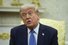 &lt;p&gt;Donald Tramp&lt;/p&gt;