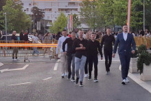 &lt;p&gt;Mašinci na crvenom tepihu&lt;/p&gt;