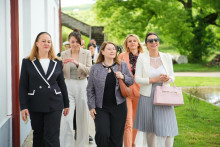 &lt;p&gt;Jakišić Stojanović sa Rajnke obišla školu u Nikšiću&lt;/p&gt;