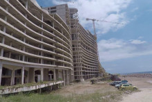 &lt;p&gt;Hotel AS&lt;/p&gt;