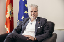 &lt;p&gt;Johan Satler&lt;/p&gt;