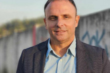 &lt;p&gt;Dalibor Vešković&lt;/p&gt;