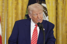 &lt;p&gt;Donald Tramp&lt;/p&gt;