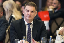 &lt;p&gt;Šahmanović&lt;/p&gt;