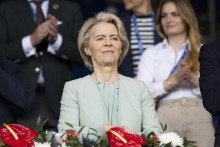&lt;p&gt;Ursula fon der Lajen&lt;/p&gt;