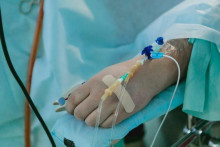 &lt;p&gt;FOTO: Unsplash - Olga Kononenko&lt;br&gt;
Bolnica, pacijent, gripa, virus, bolest,&lt;/p&gt;