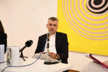 &lt;p&gt;Борис Јовановић Кастел&lt;/p&gt;