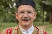 &lt;p&gt;Peter Felten&lt;/p&gt;