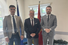 &lt;p&gt;Danilo Šaranović, Johan Satler i Maraš Dukaj&lt;/p&gt;