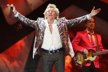 &lt;p&gt;Rod Stjuart&lt;/p&gt;