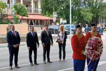 &lt;p&gt;Odavanje počasti Dušku Jovanoviću&lt;/p&gt;