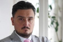 &lt;p&gt;Predsjednik Upravnog odbora Regulatornog instituta za obnovljivu energiju i životnu sredinu iz Beograda&lt;/p&gt;