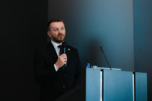 &lt;p&gt;Maraš Dukaj&lt;/p&gt;