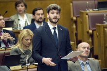 &lt;p&gt;VASILIJW ČARAPIĆ&lt;/p&gt;