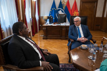<p>Mandić sa Generalnim sekretarom Interparlamentarne unije</p>