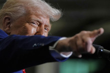 <p>Donald Tramp</p>