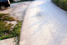 &lt;p&gt;Put pored kuća koriste teški kamioni&lt;/p&gt;