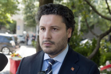&lt;p&gt;Abazović&lt;/p&gt;