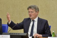 &lt;p&gt;Lorkovski&lt;/p&gt;